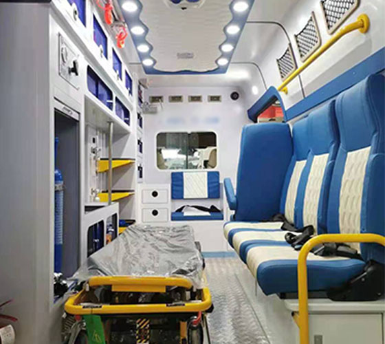 红原县车辆内部展示